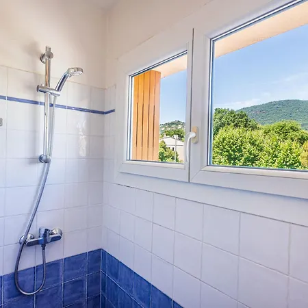 Les Cigales By Interhome Daire