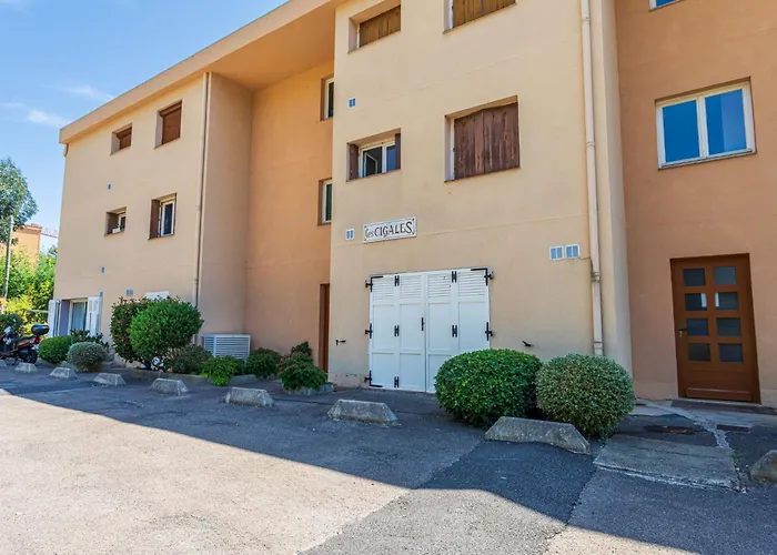 Les Cigales By Interhome Lägenhet Cavalaire-sur-Mer